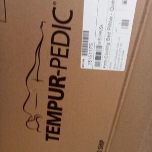 Tempur-Pedic Firm Cooling Bed Pillows 2Pk. Queen Size NEW In BOX